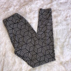 *Fall Sale* LulaRoe OS Leggings